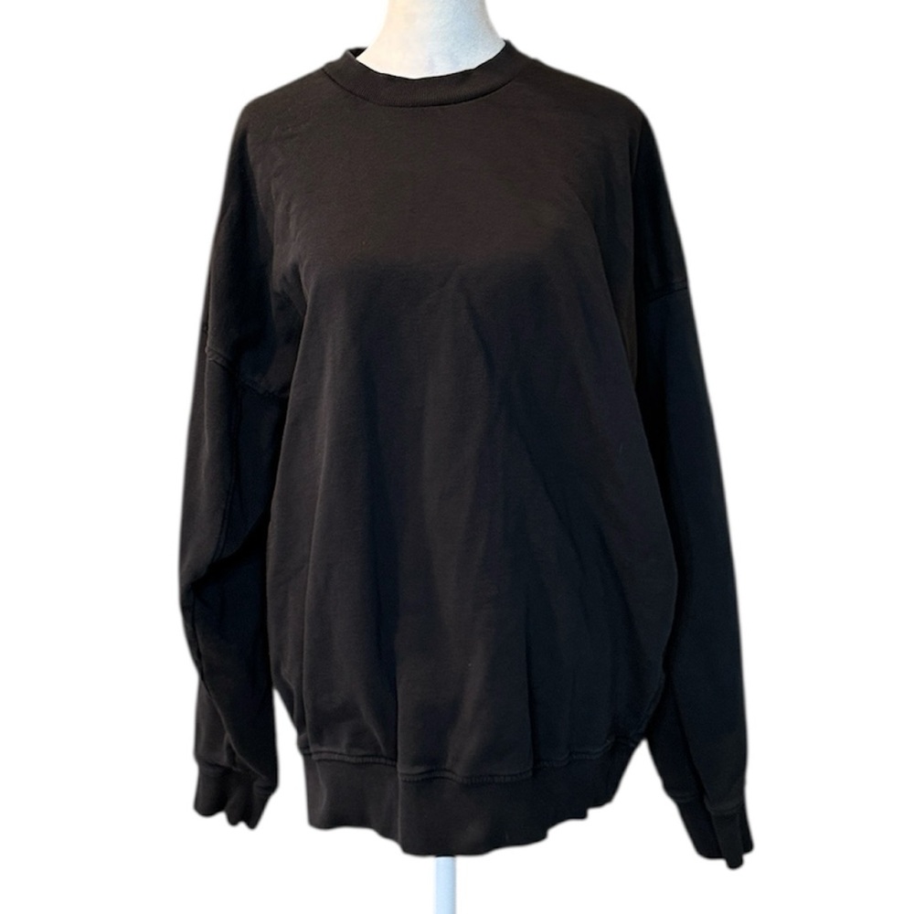 Gymshark Black Woman’s‎ SweatShirt Size Large